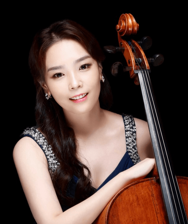 Hye Jee Kang playing